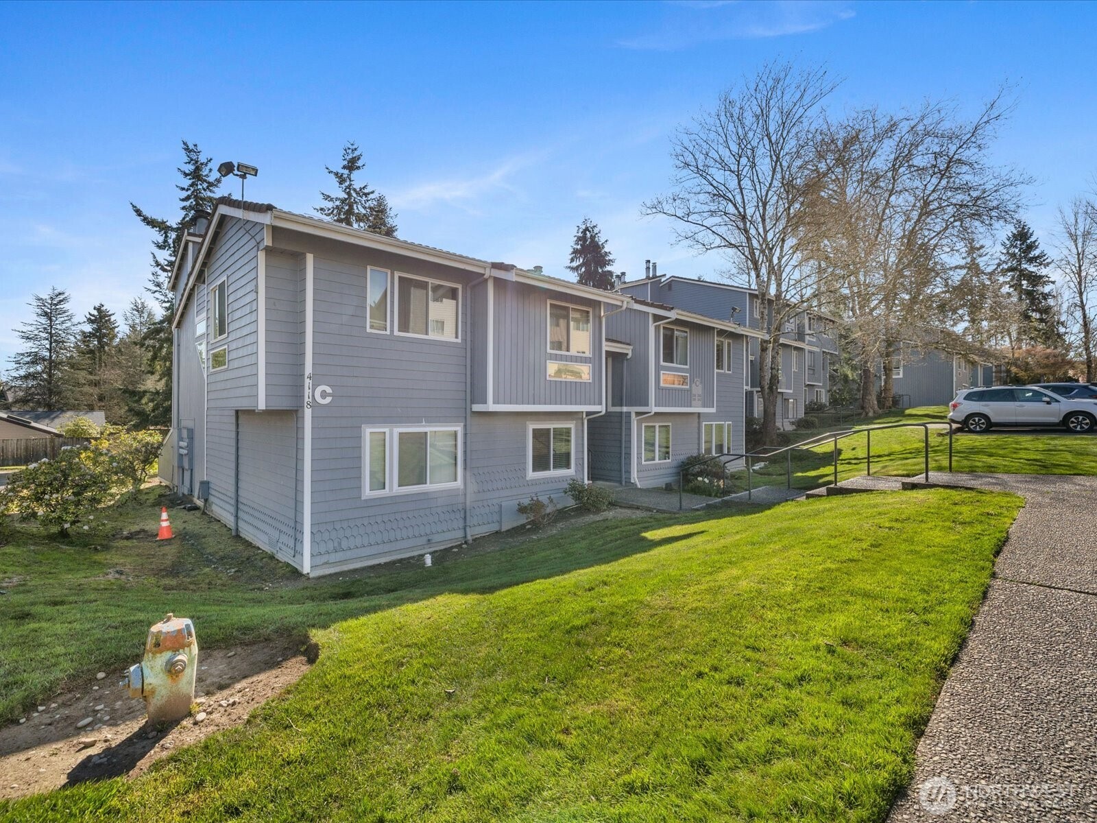 4118 212th Street SW #202C, Mountlake Terrace, WA 98043