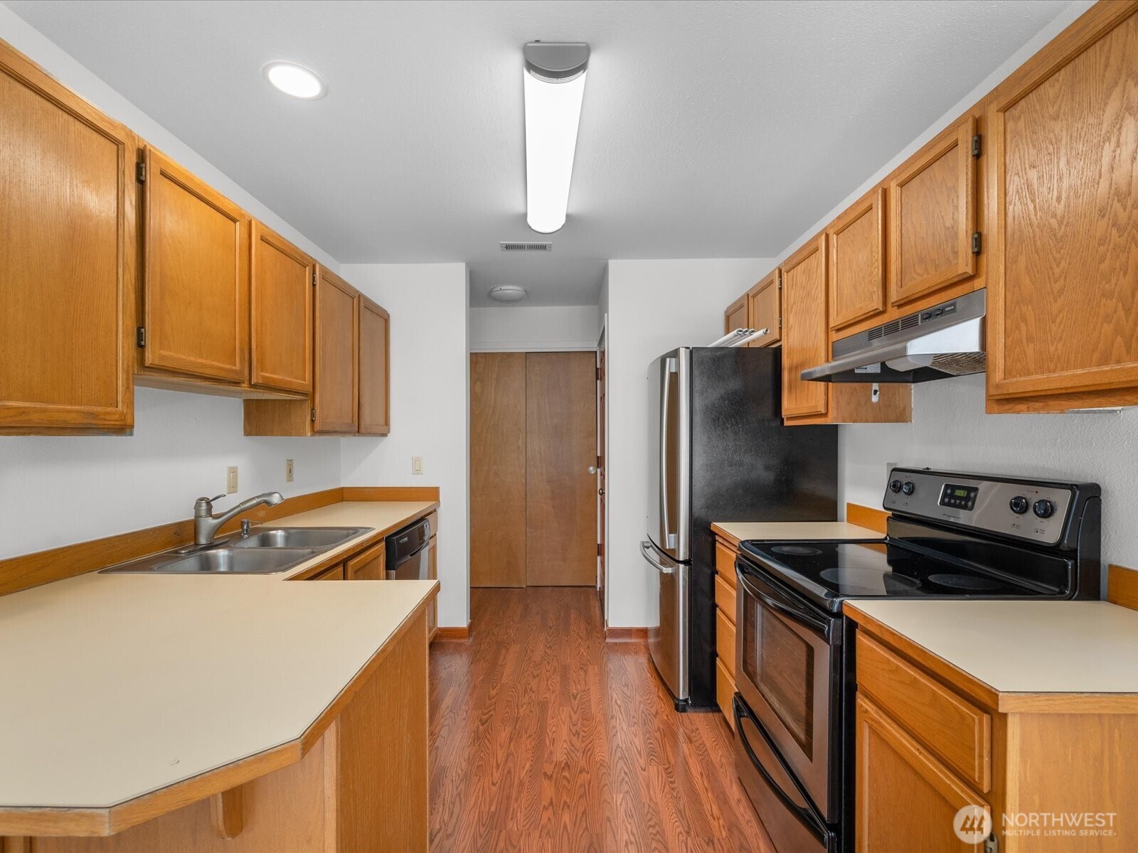 4118 212th Street SW #202C, Mountlake Terrace, WA 98043