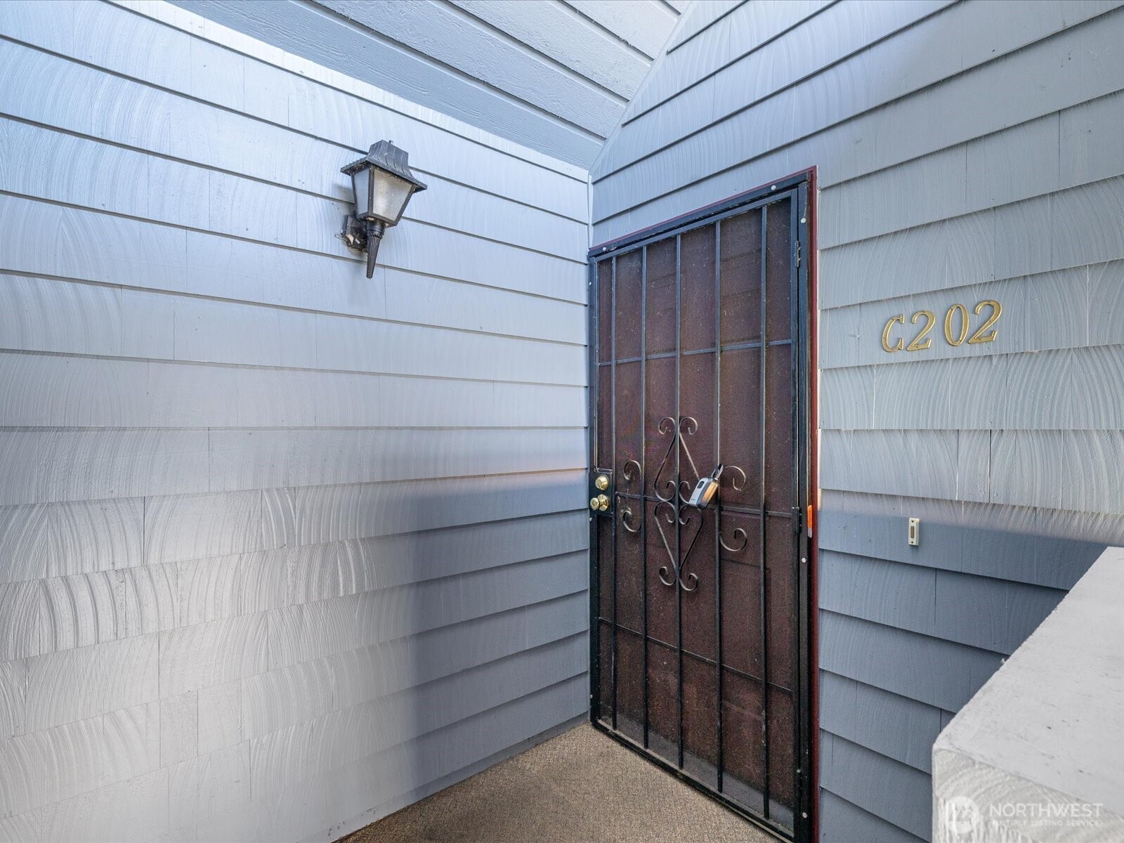 4118 212th Street SW #202C, Mountlake Terrace, WA 98043