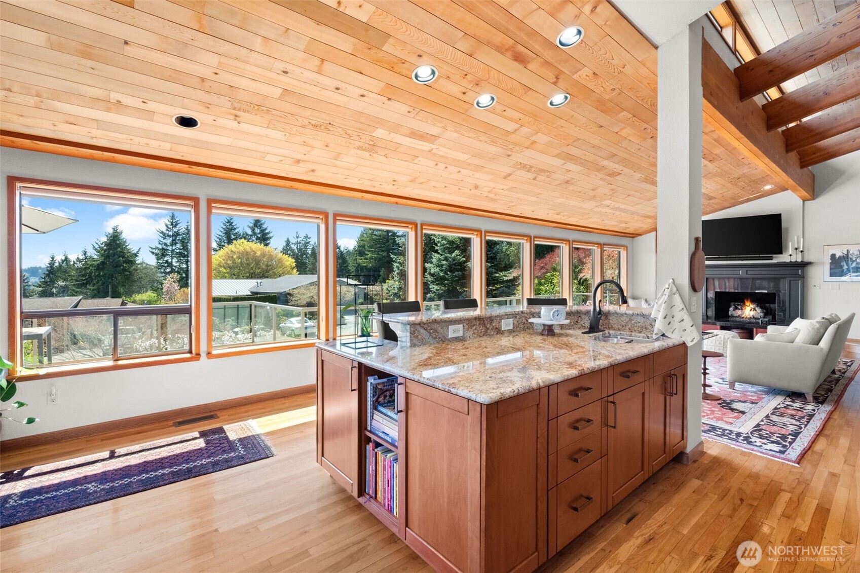 9701 Woodworth Avenue , Gig Harbor, WA 98332
