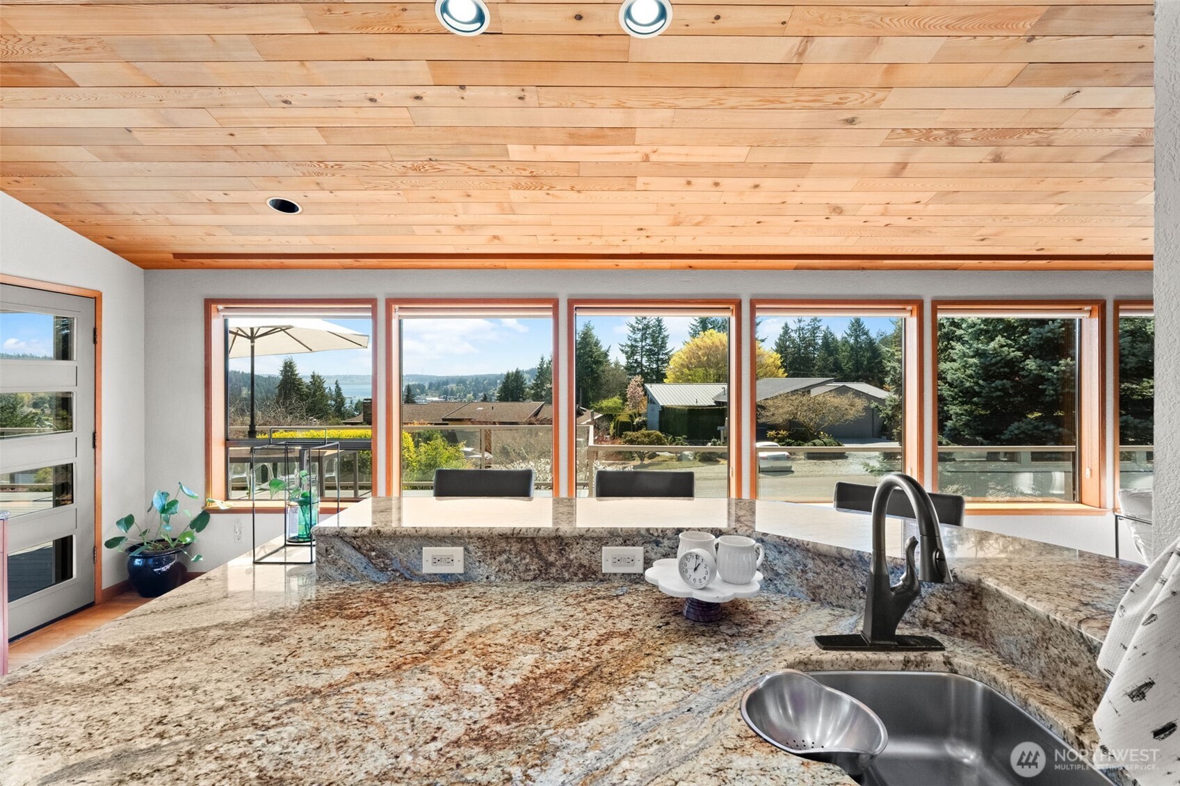 9701 Woodworth Avenue , Gig Harbor, WA 98332