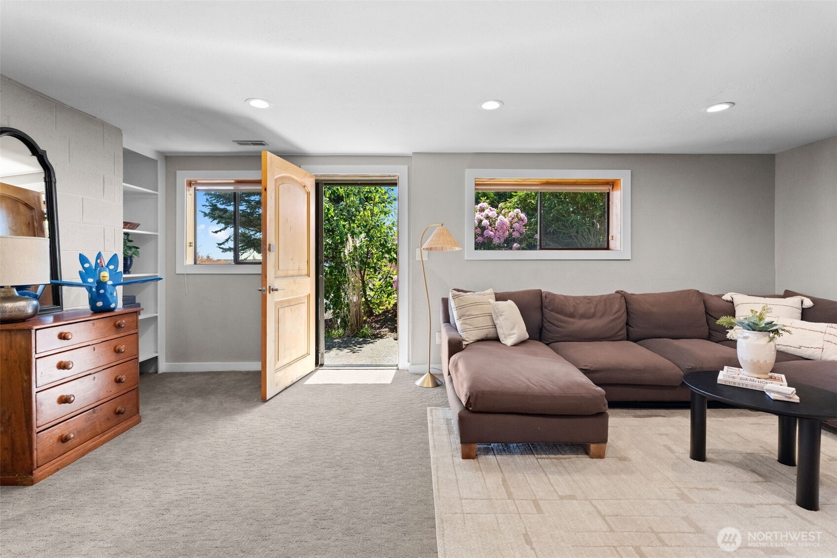 9701 Woodworth Avenue , Gig Harbor, WA 98332