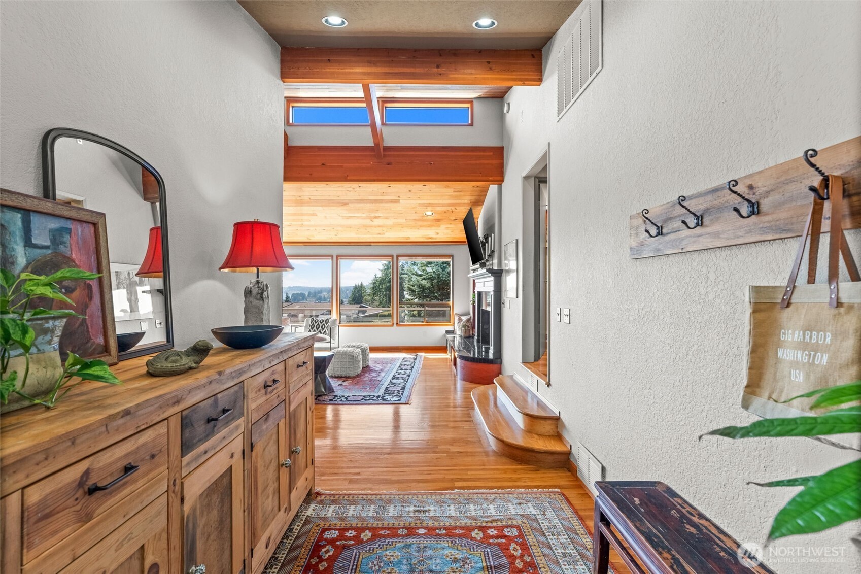 9701 Woodworth Avenue , Gig Harbor, WA 98332