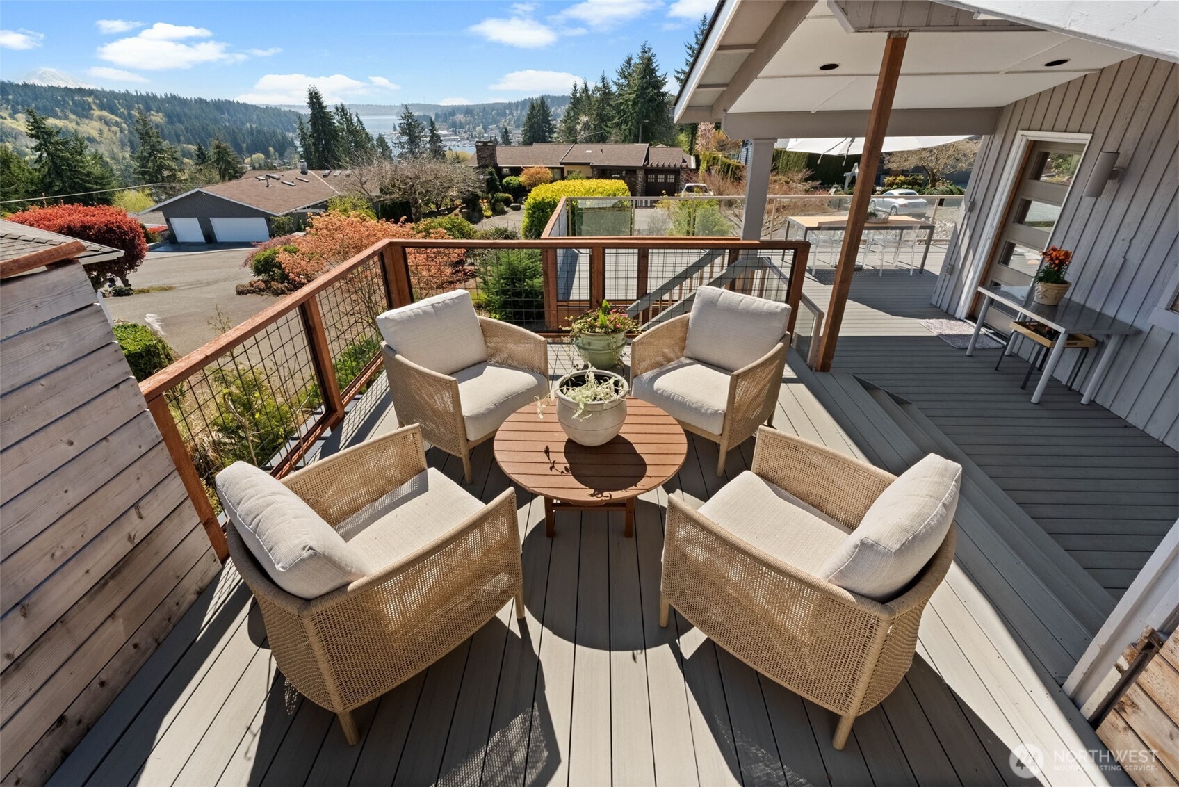 9701 Woodworth Avenue , Gig Harbor, WA 98332
