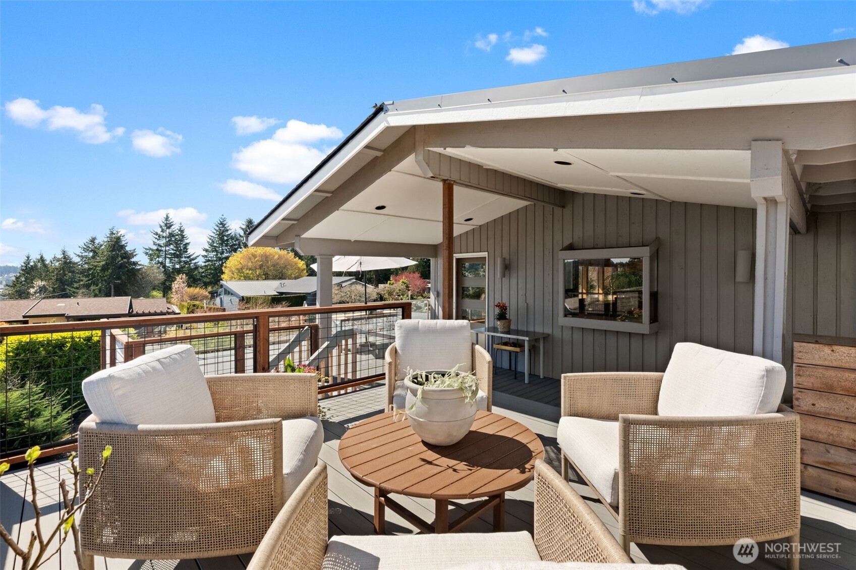 9701 Woodworth Avenue , Gig Harbor, WA 98332