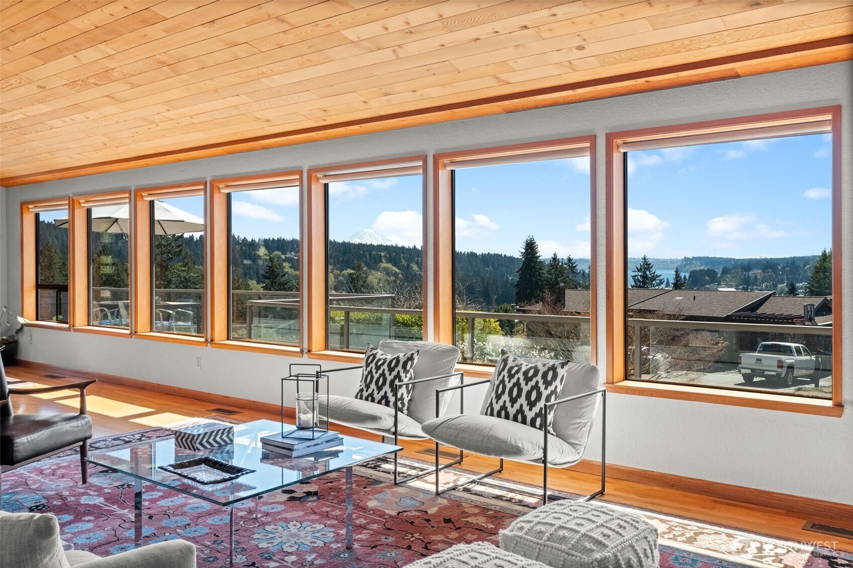 9701 Woodworth Avenue , Gig Harbor, WA 98332