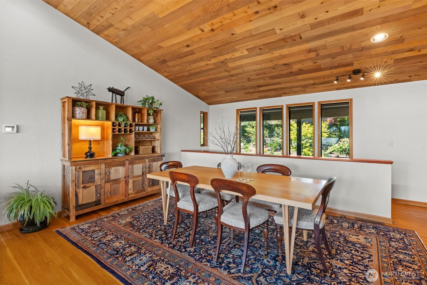 9701 Woodworth Avenue , Gig Harbor, WA 98332