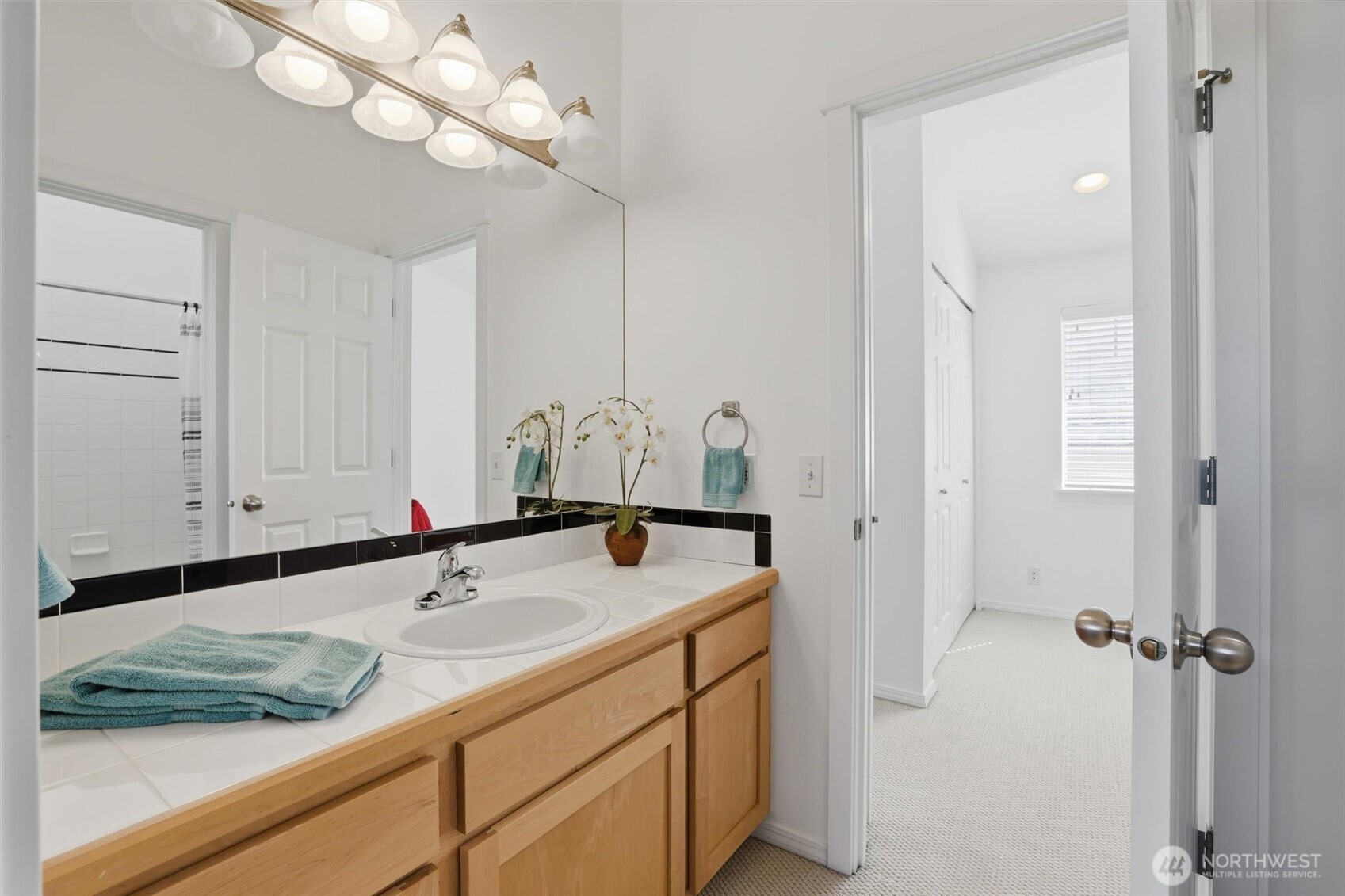 2813 NW 56th Street , Seattle, WA 98107