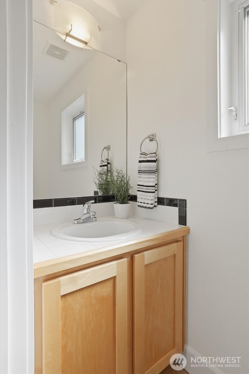 2813 NW 56th Street , Seattle, WA 98107