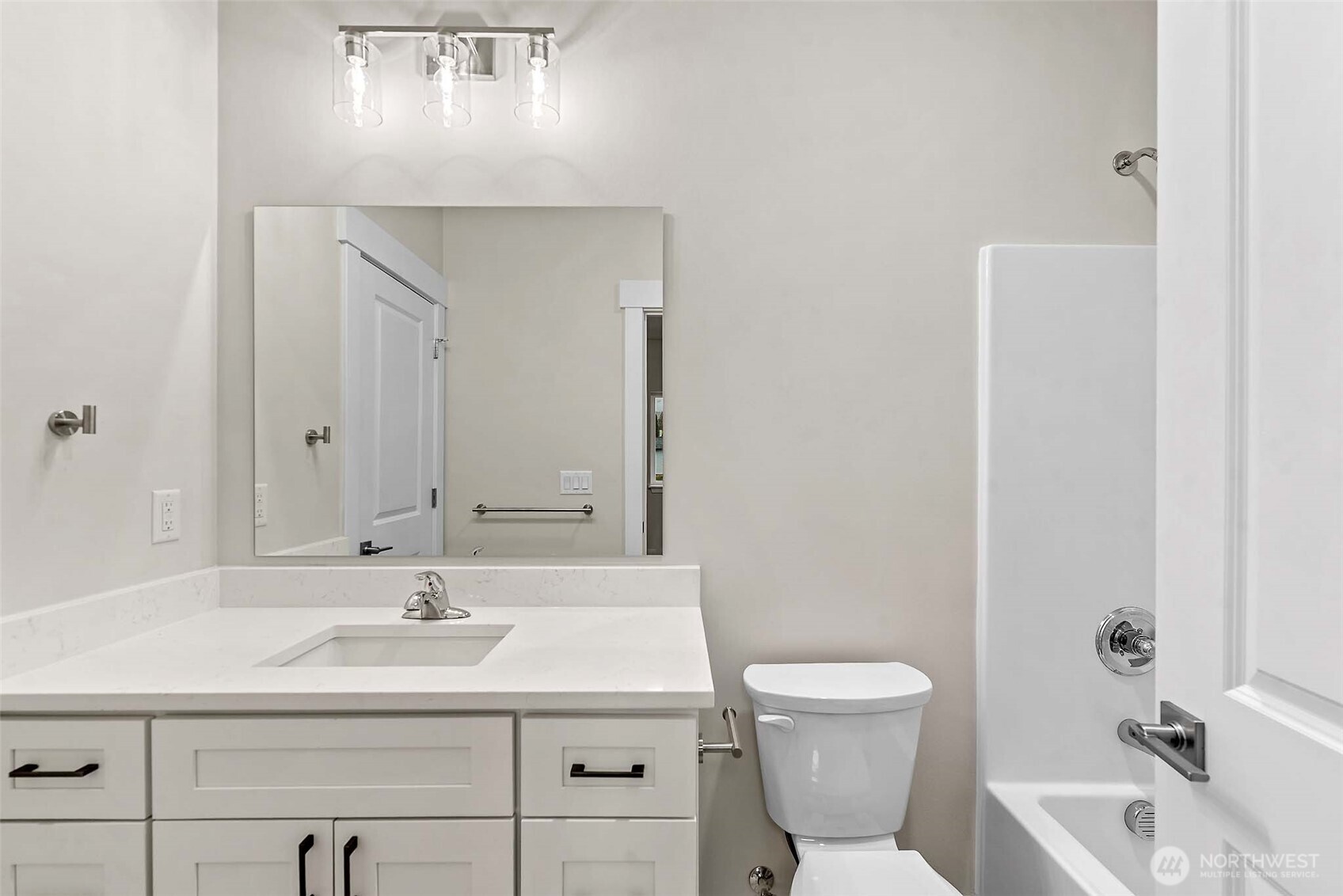 1075 Red Apple Road #B7, Wenatchee, WA 98801
