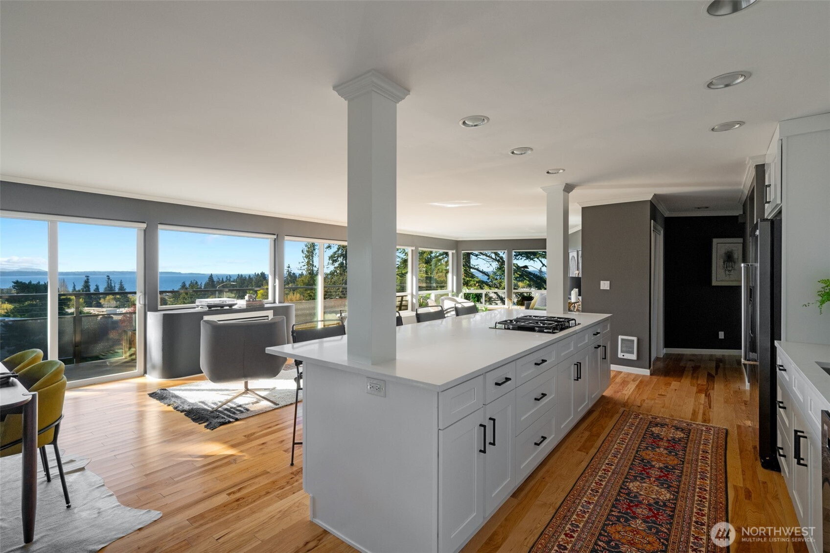550 Elm Way #301, Edmonds, WA 98020-4625