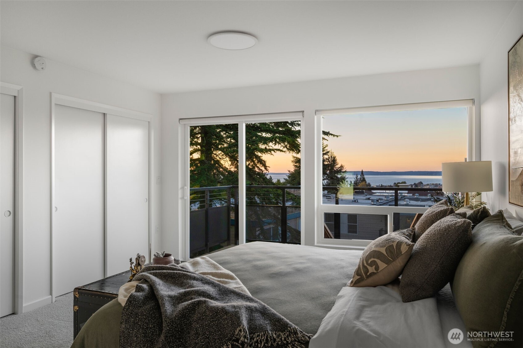 550 Elm Way #301, Edmonds, WA 98020-4625