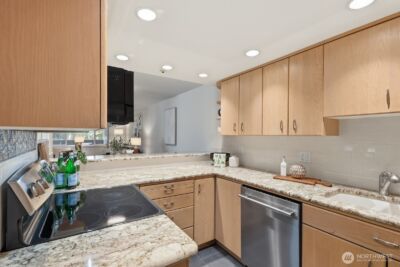 9320 NE Juanita Drive #2C, Kirkland, WA 98034 - Photo 7