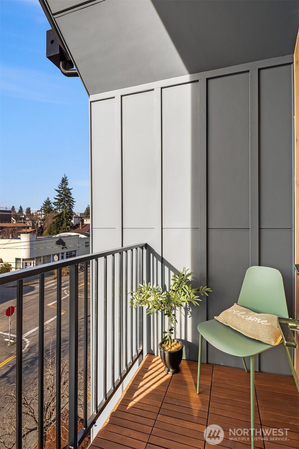 5718 14th Avenue NW, Seattle, WA 98107