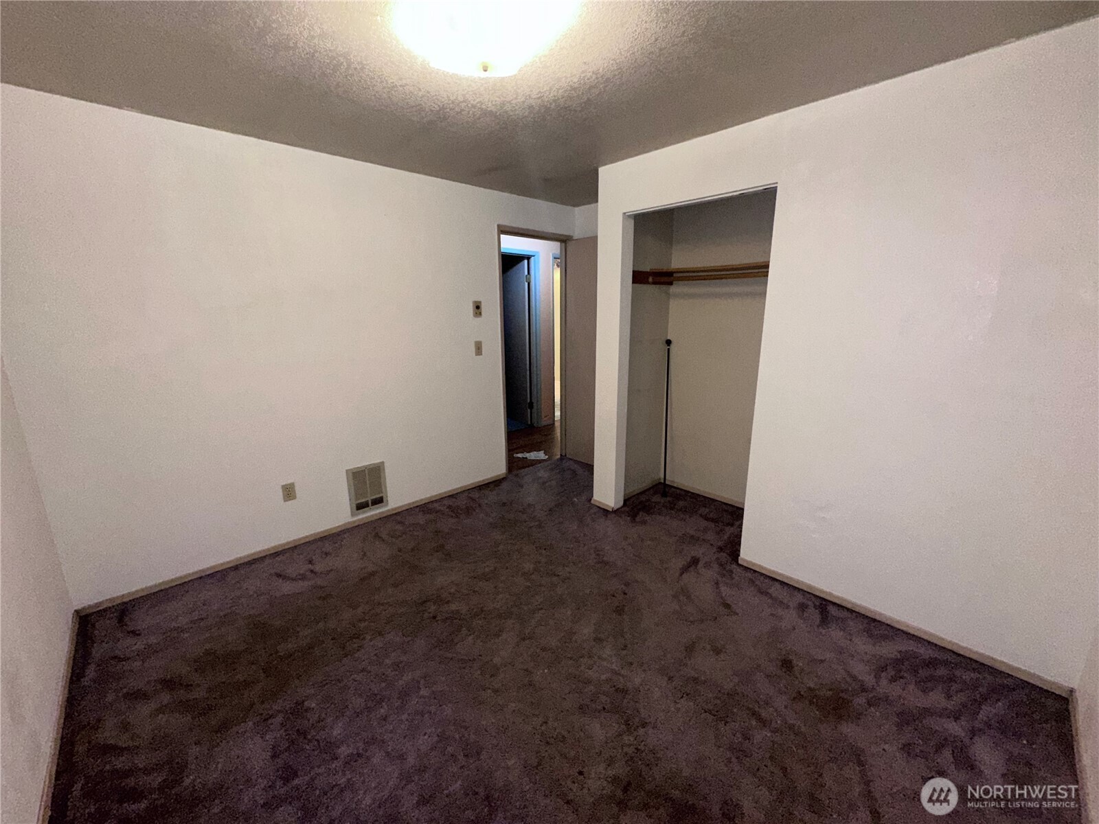 18610 5th Avenue NE, Suquamish, WA 98392