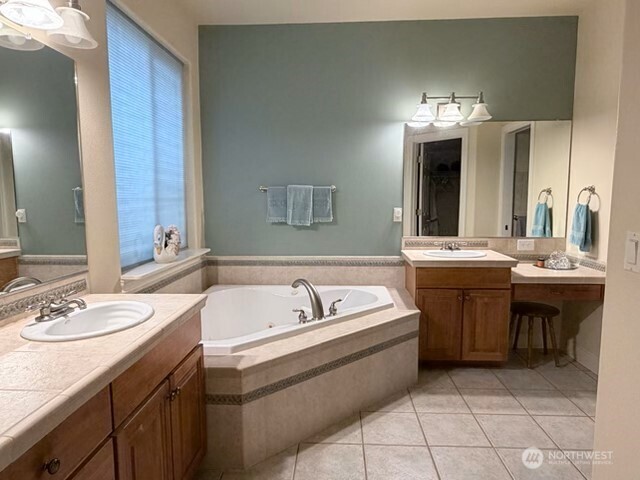 255 Astro Drive , Kelso, WA 98626-9759