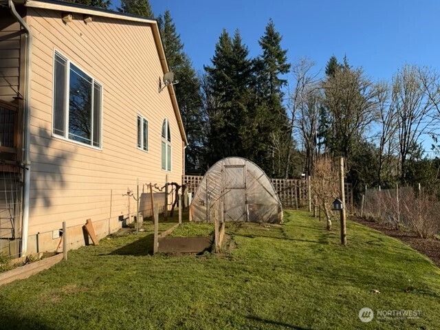 255 Astro Drive , Kelso, WA 98626-9759