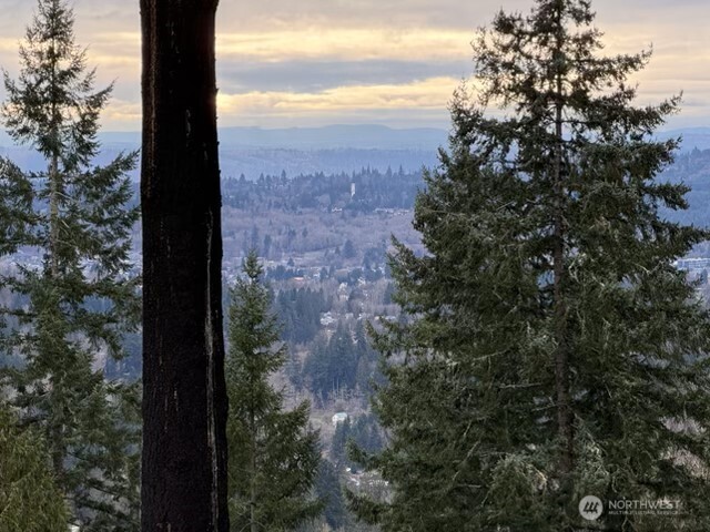 255 Astro Drive , Kelso, WA 98626-9759
