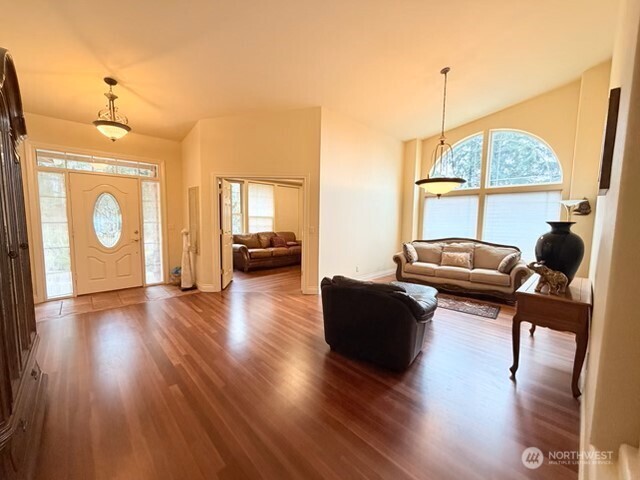 255 Astro Drive , Kelso, WA 98626-9759