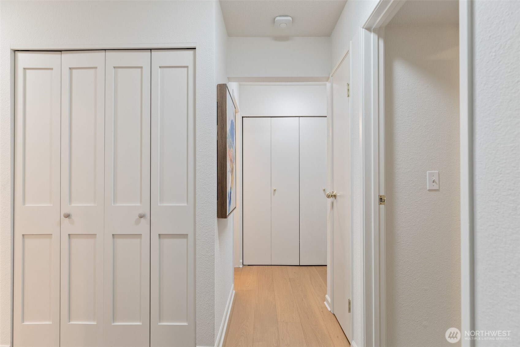 10419 NE 32nd Place #E204, Bellevue, WA 98004