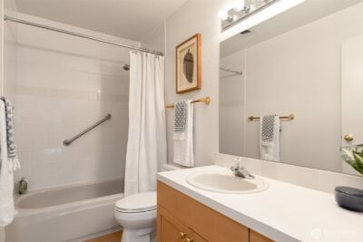 10419 NE 32nd Place #E204, Bellevue, WA 98004 - Photo 14