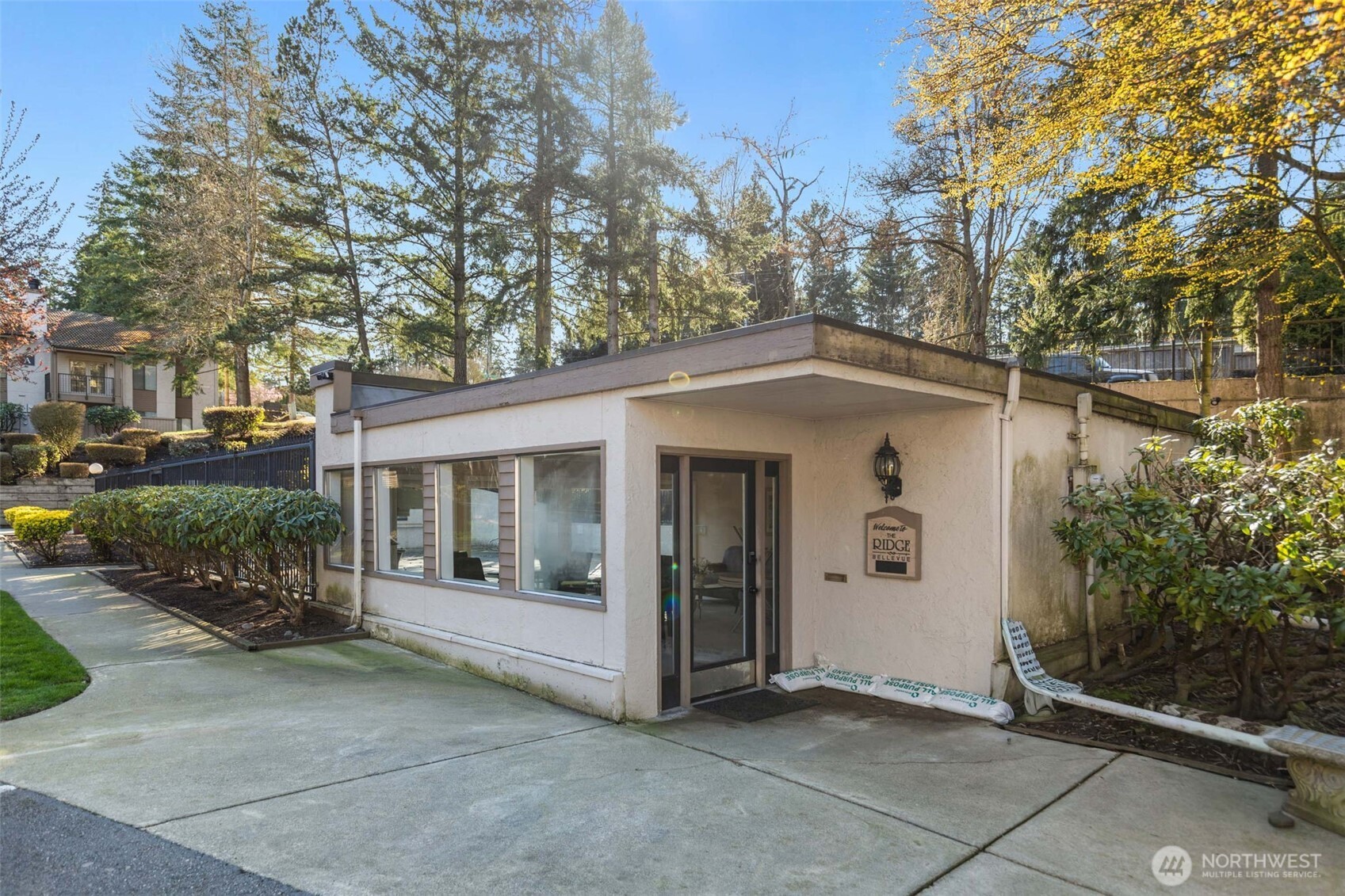 10419 NE 32nd Place #E204, Bellevue, WA 98004