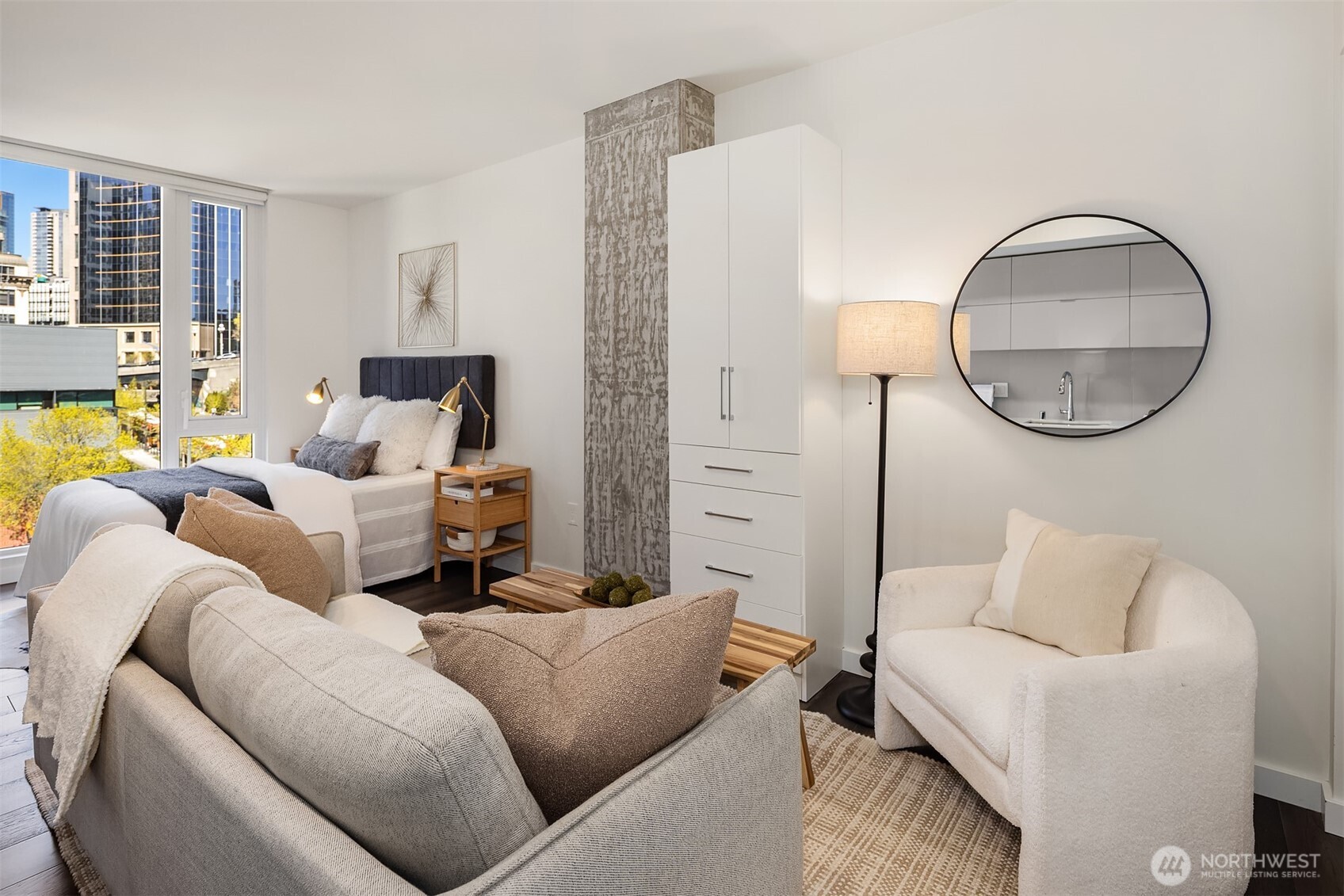 450 S Main Street #618, Seattle, WA 98104