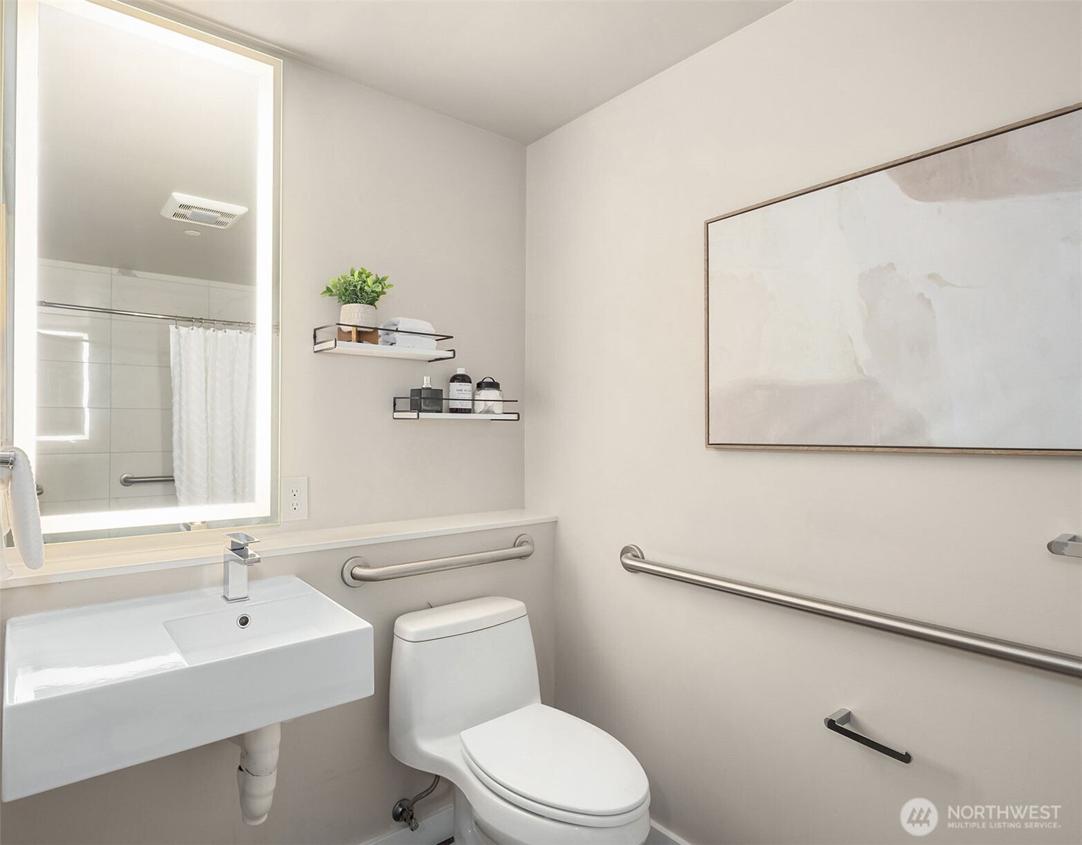 450 S Main Street #618, Seattle, WA 98104
