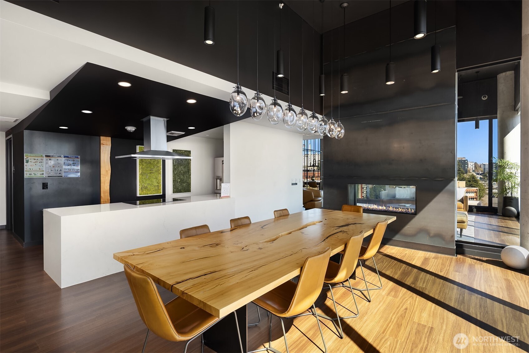 450 S Main Street #618, Seattle, WA 98104