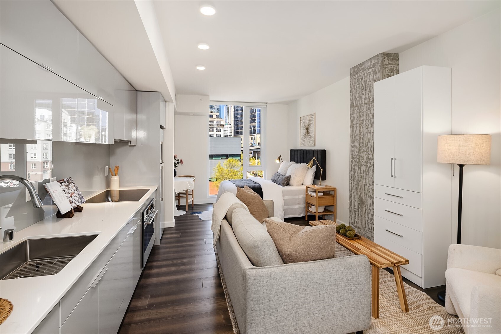 450 S Main Street #618, Seattle, WA 98104