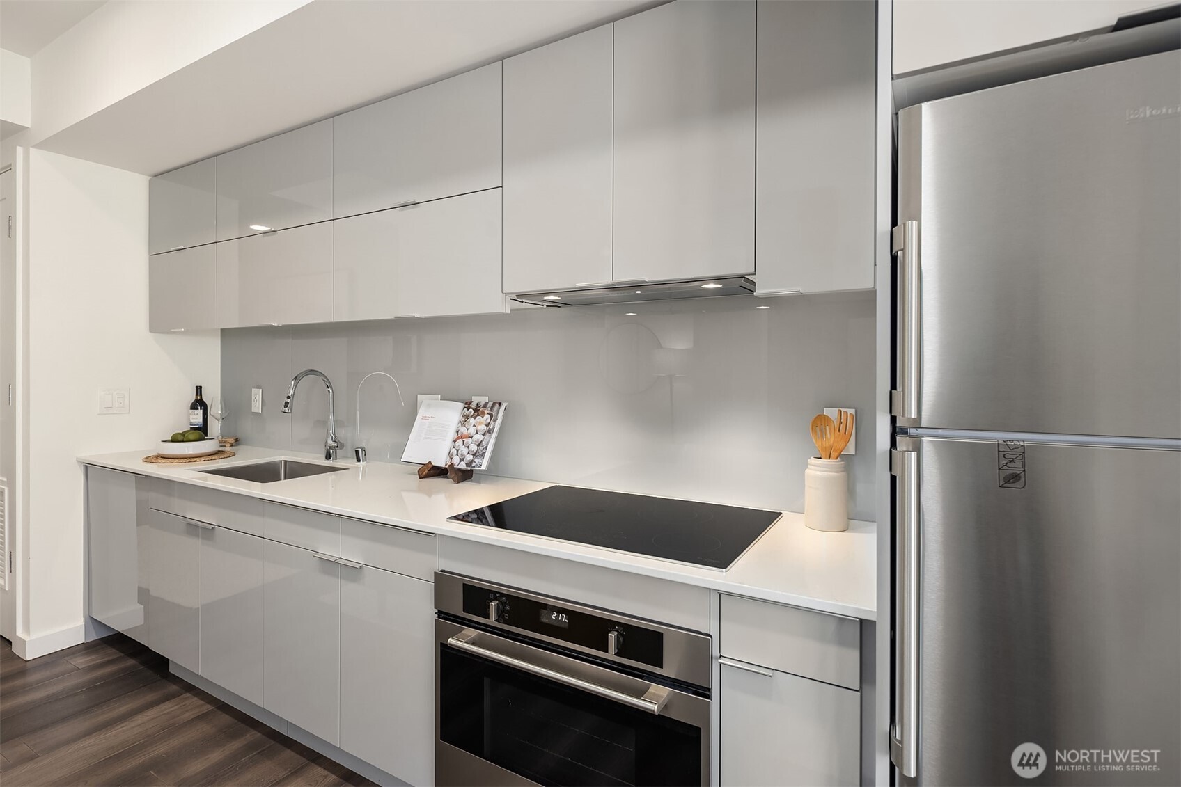 450 S Main Street #618, Seattle, WA 98104