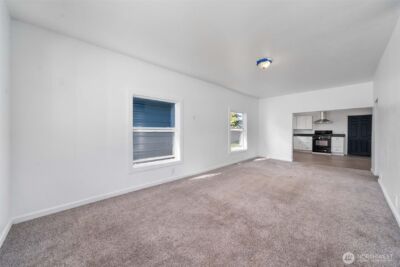 1323 Logan St , Centralia, WA 98531 - Photo 6