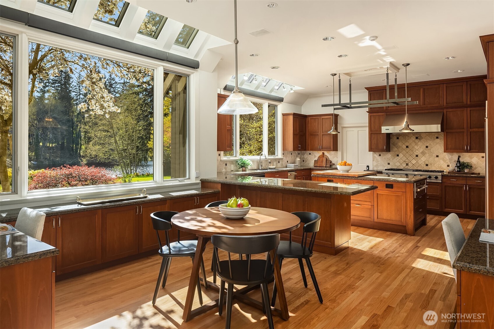 22119 NE 140th Way , Woodinville, WA 98077
