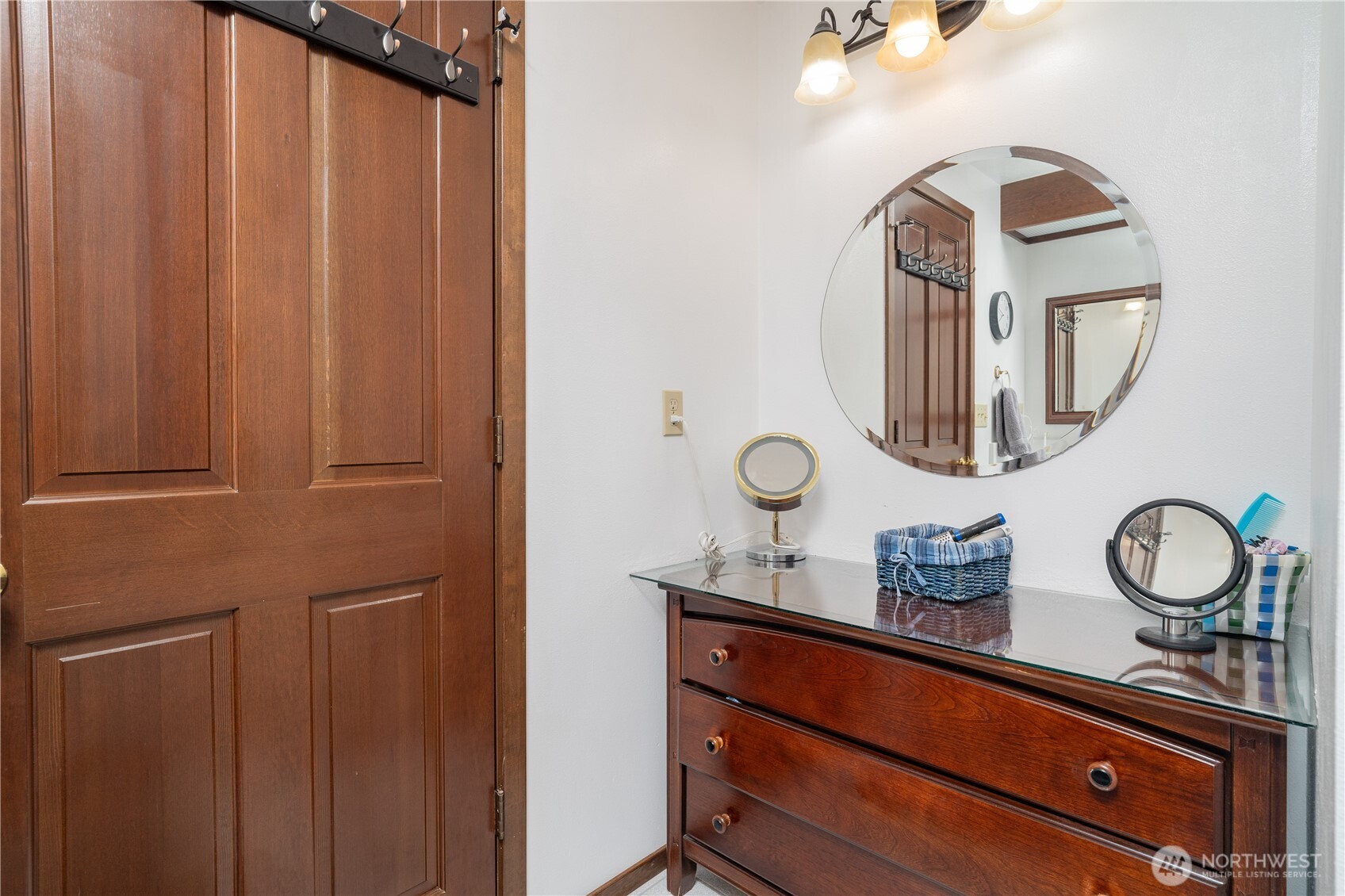 2102 Mark Street , Lacey, WA 98516