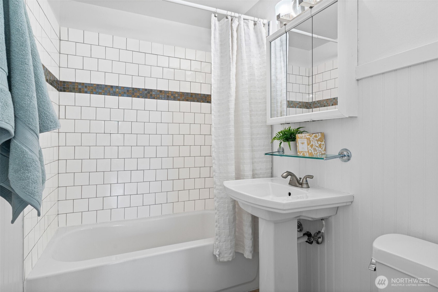 13323 20th Avenue NE, Seattle, WA 98125