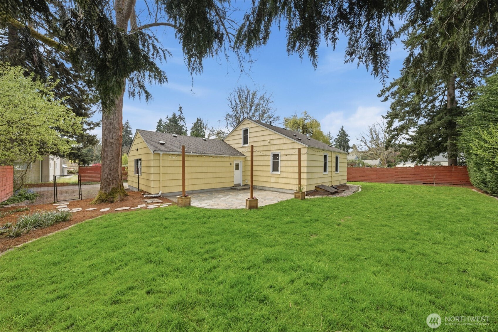 13323 20th Avenue NE, Seattle, WA 98125