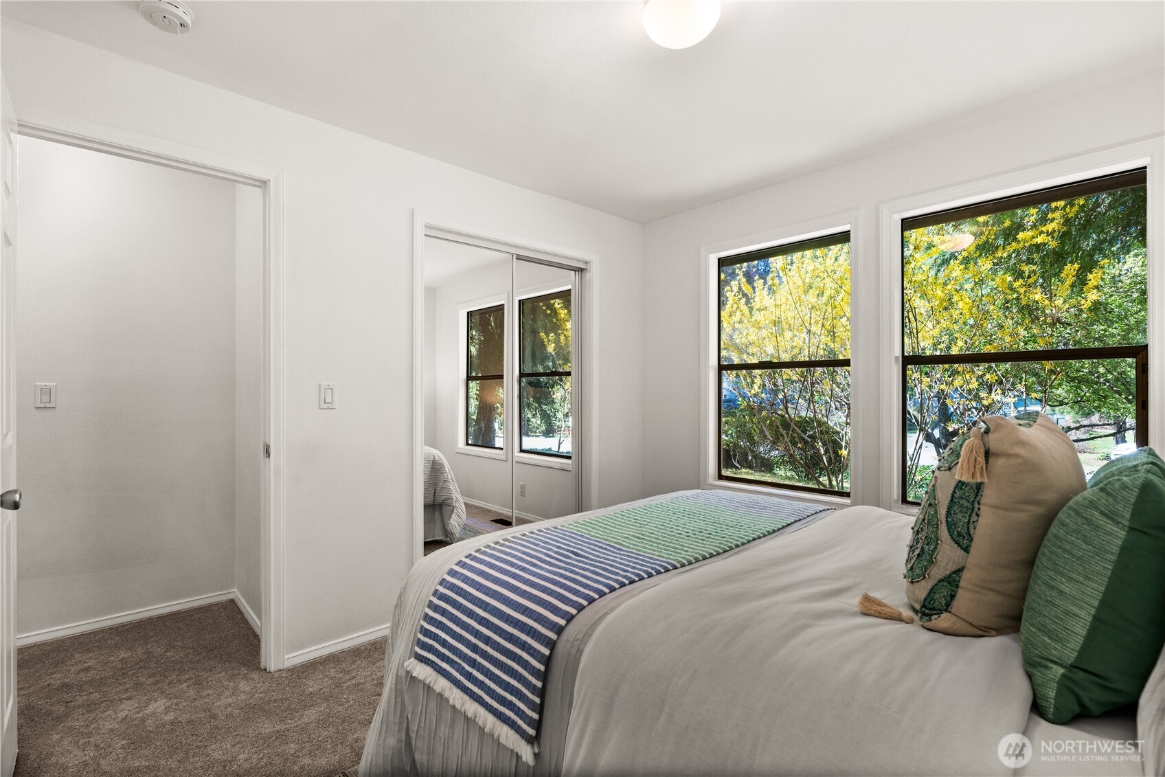 25306 212th Place SE, Maple Valley, WA 98038