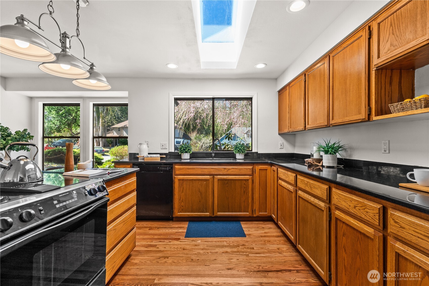 25306 212th Place SE, Maple Valley, WA 98038