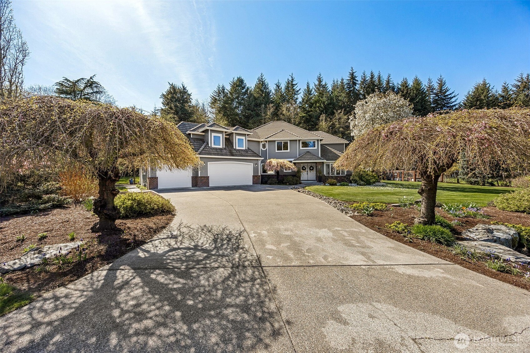 7025 Deerfield Park Drive NE, Olympia, WA 98516