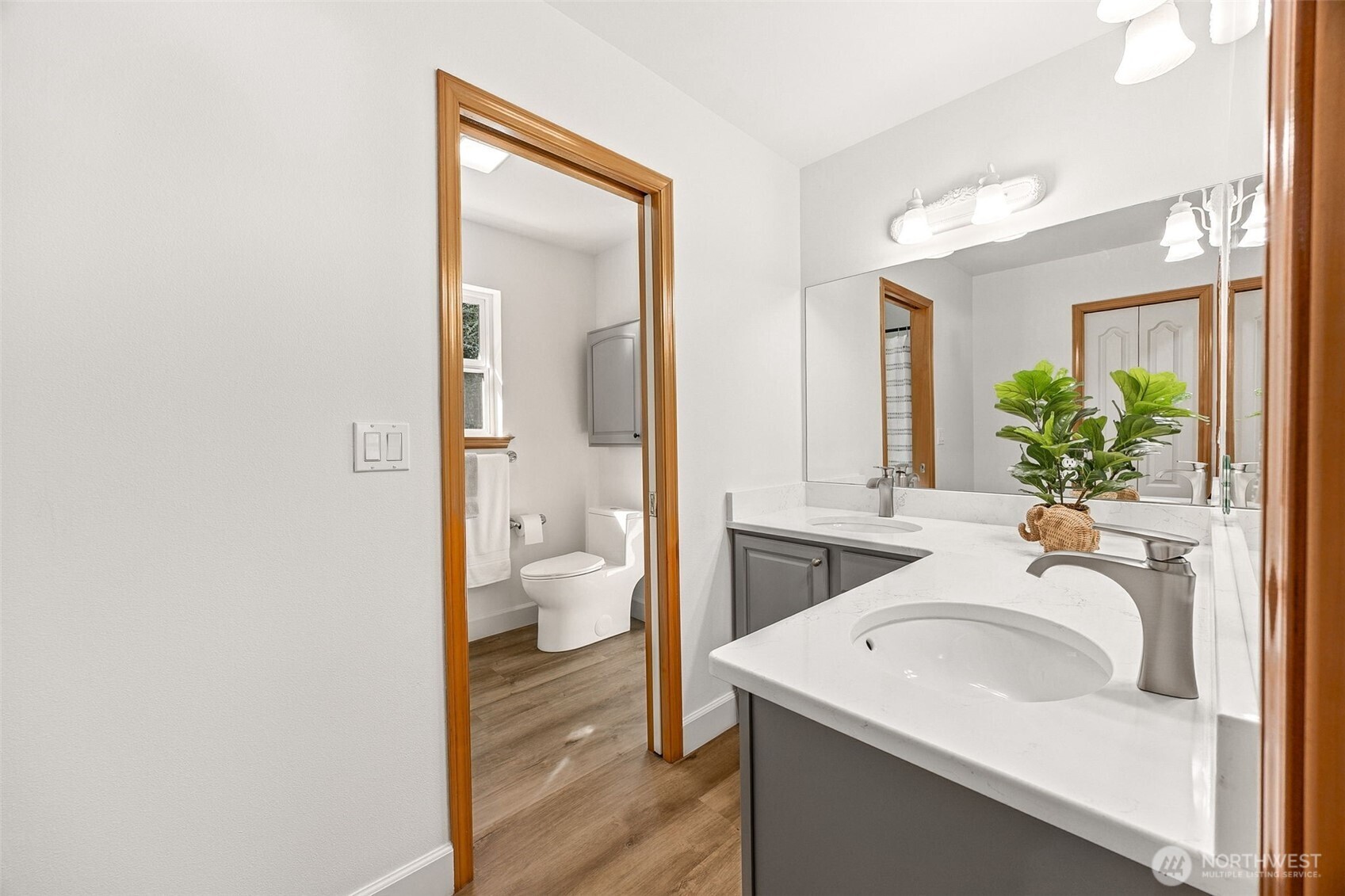 7025 Deerfield Park Drive NE, Olympia, WA 98516