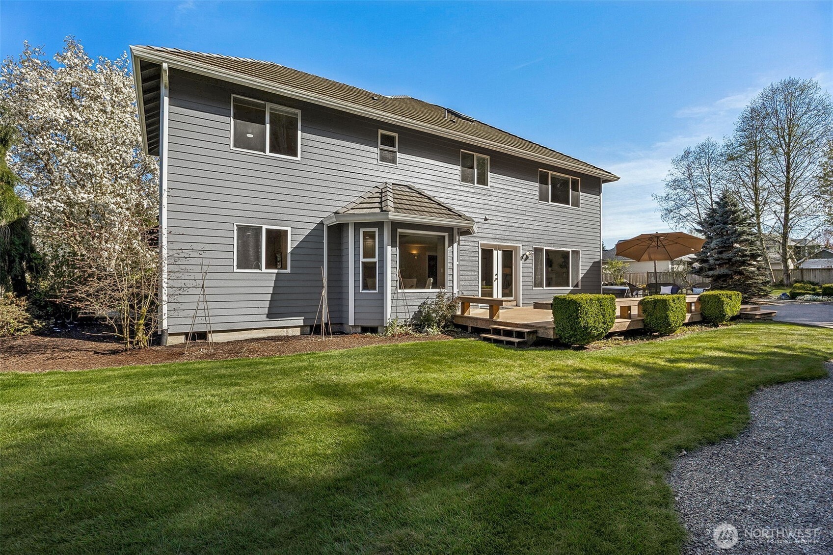 7025 Deerfield Park Drive NE, Olympia, WA 98516