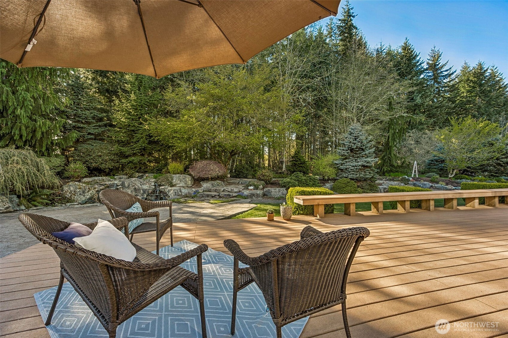 7025 Deerfield Park Drive NE, Olympia, WA 98516