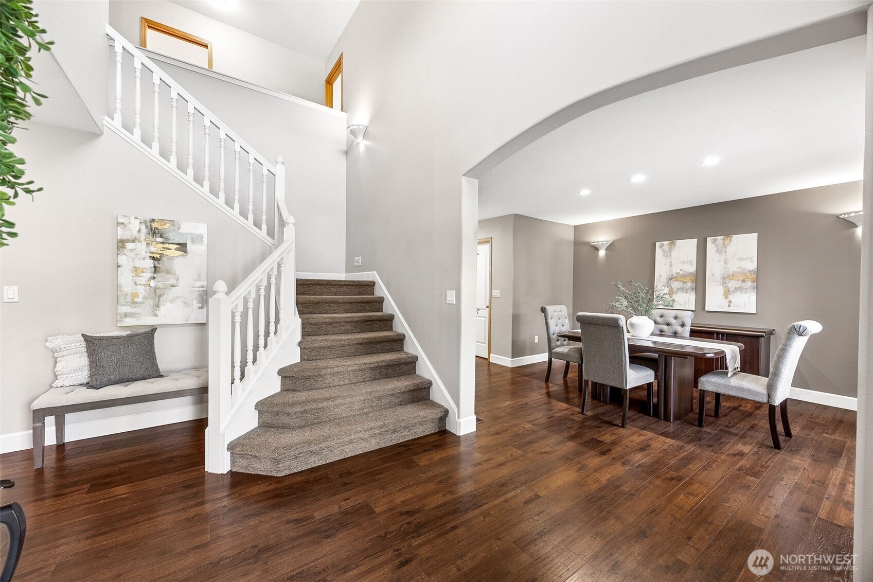 7025 Deerfield Park Drive NE, Olympia, WA 98516