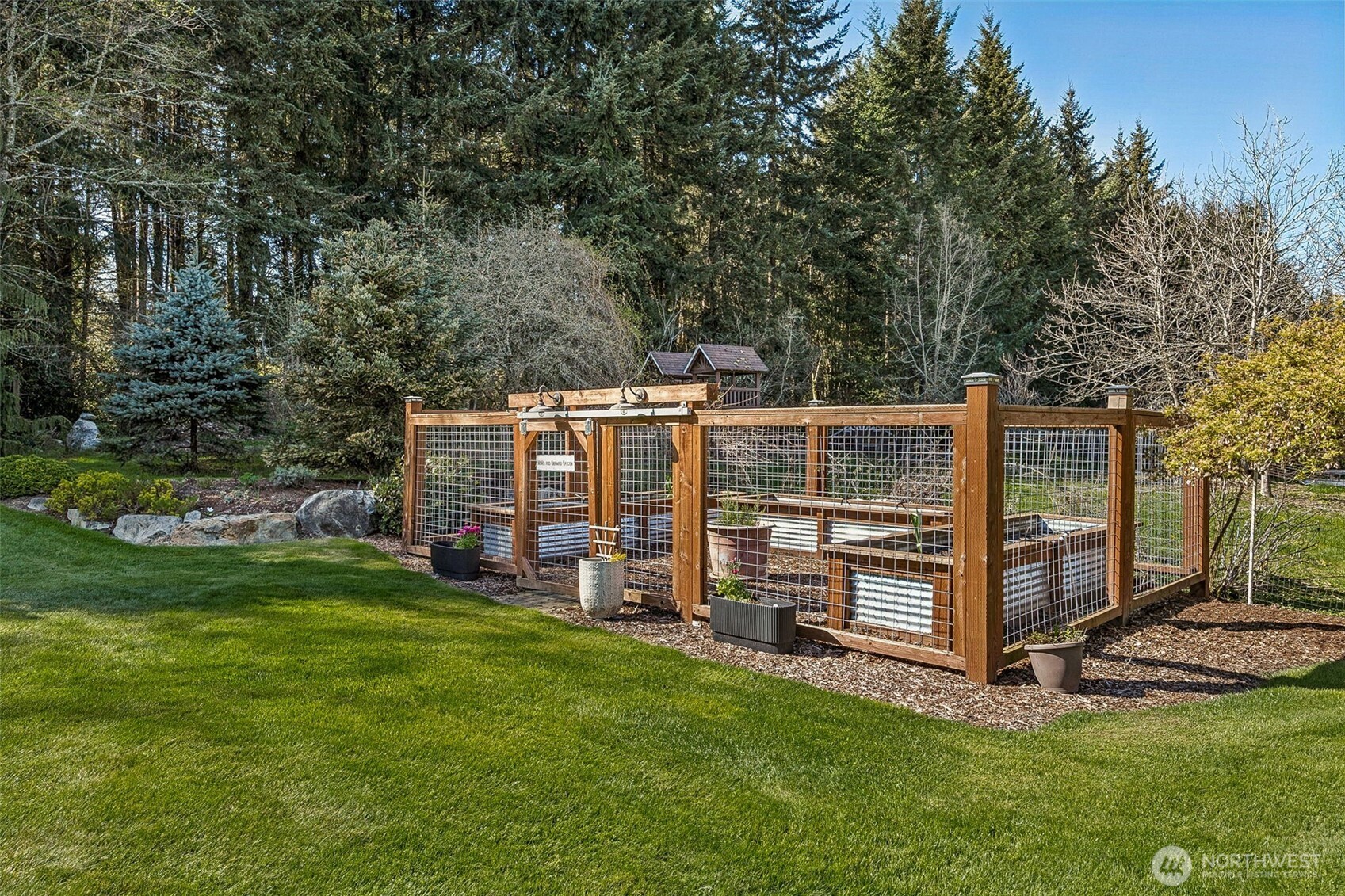 7025 Deerfield Park Drive NE, Olympia, WA 98516