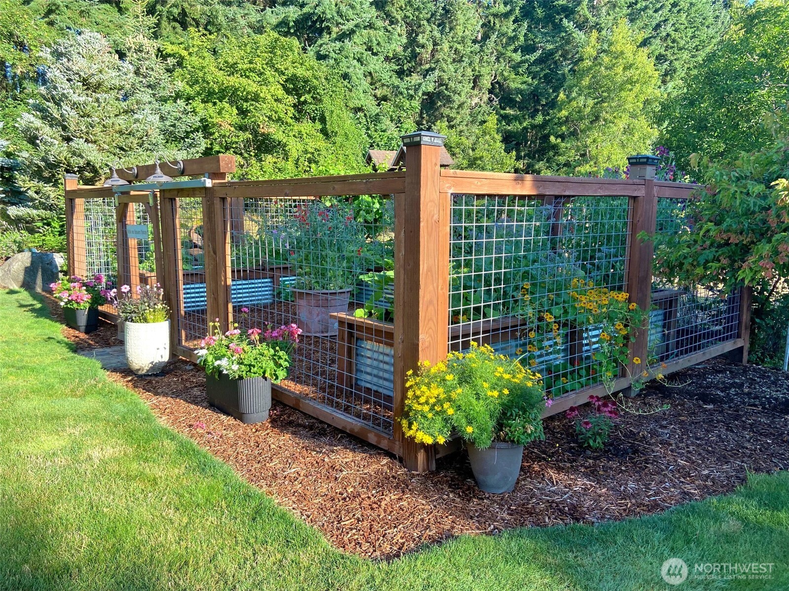 7025 Deerfield Park Drive NE, Olympia, WA 98516