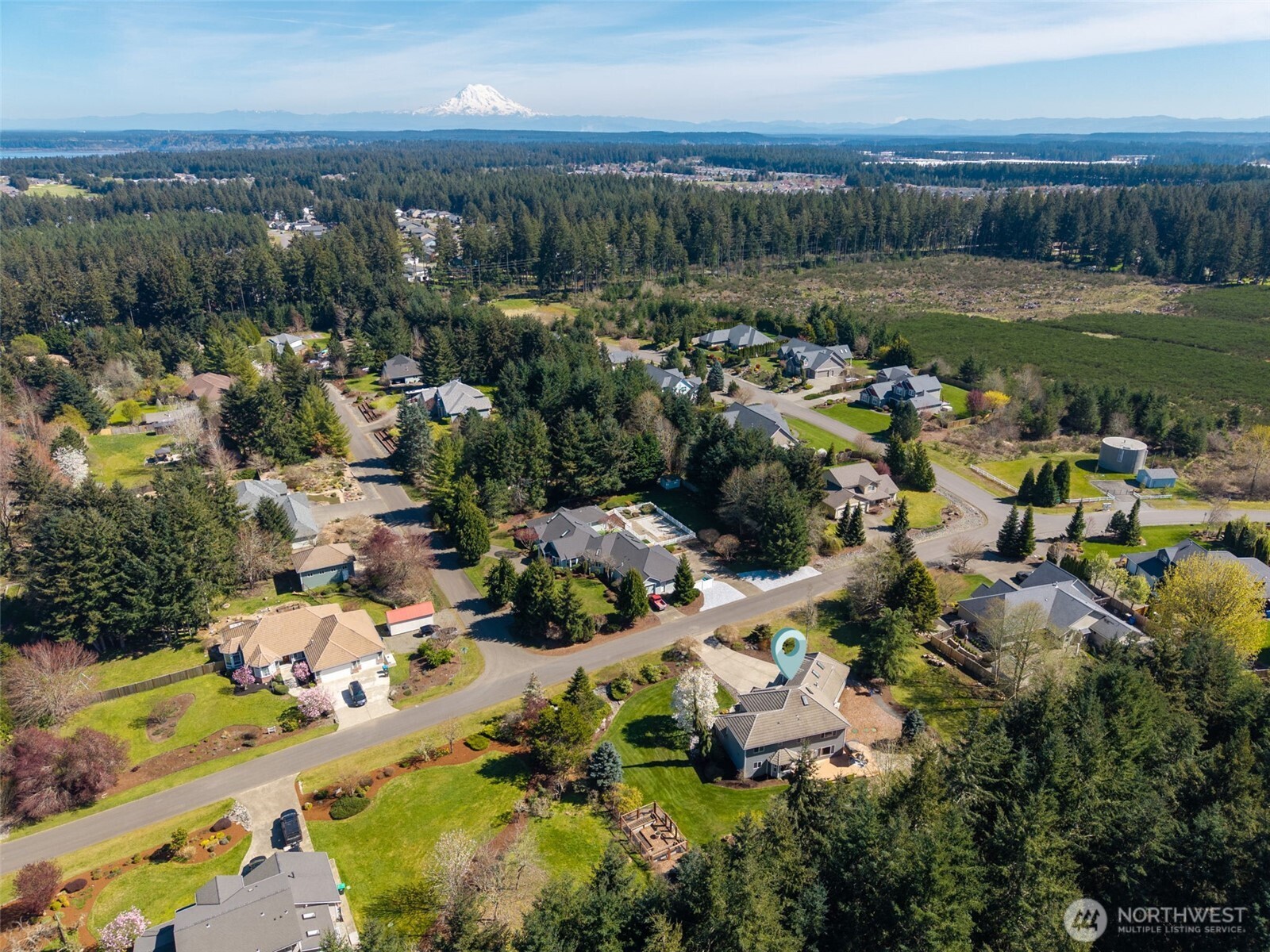 7025 Deerfield Park Drive NE, Olympia, WA 98516