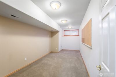 2703 5th Street SW, Puyallup, WA 98373 - Photo 28