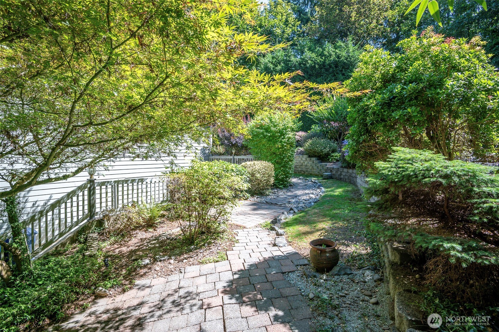 2703 5th Street SW, Puyallup, WA 98373