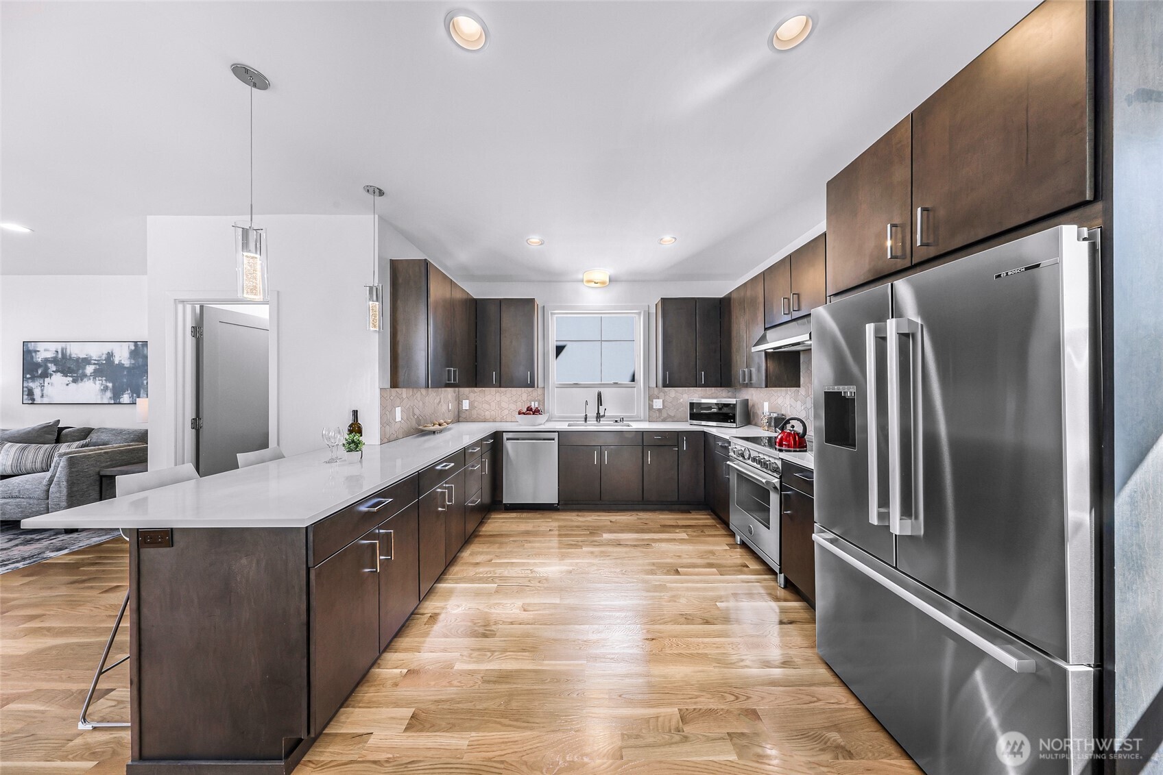 4218 Linden Avenue N, Seattle, WA 98103