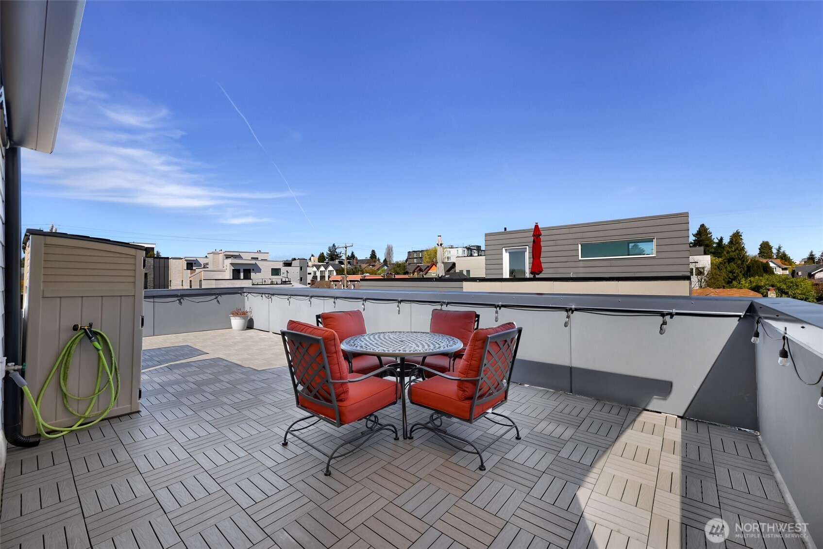 4218 Linden Avenue N, Seattle, WA 98103